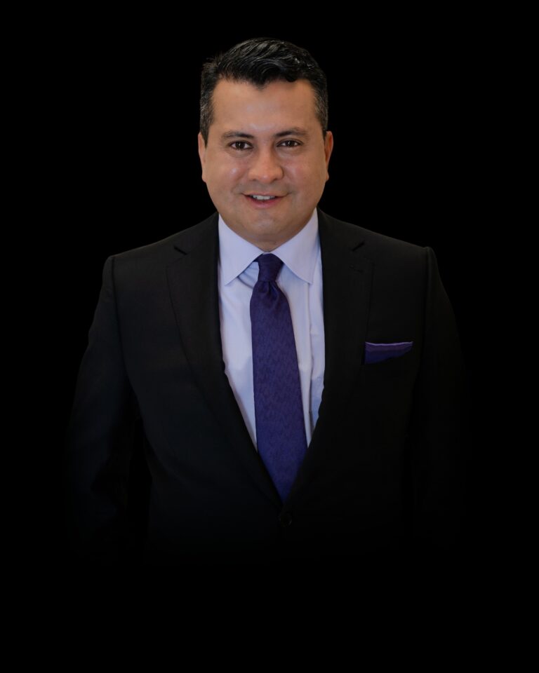 Harvey Castro headshot